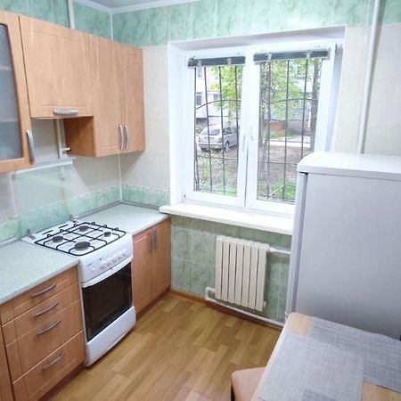 Apartament Str Grenoble 키시나우 외부 사진