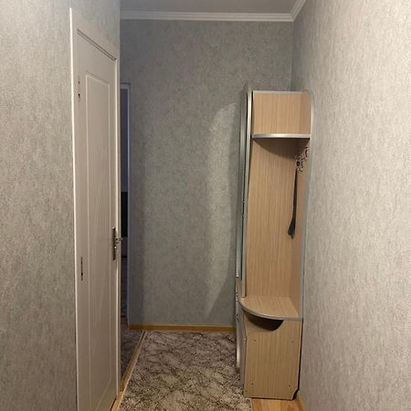 Apartament Str Grenoble 키시나우 외부 사진