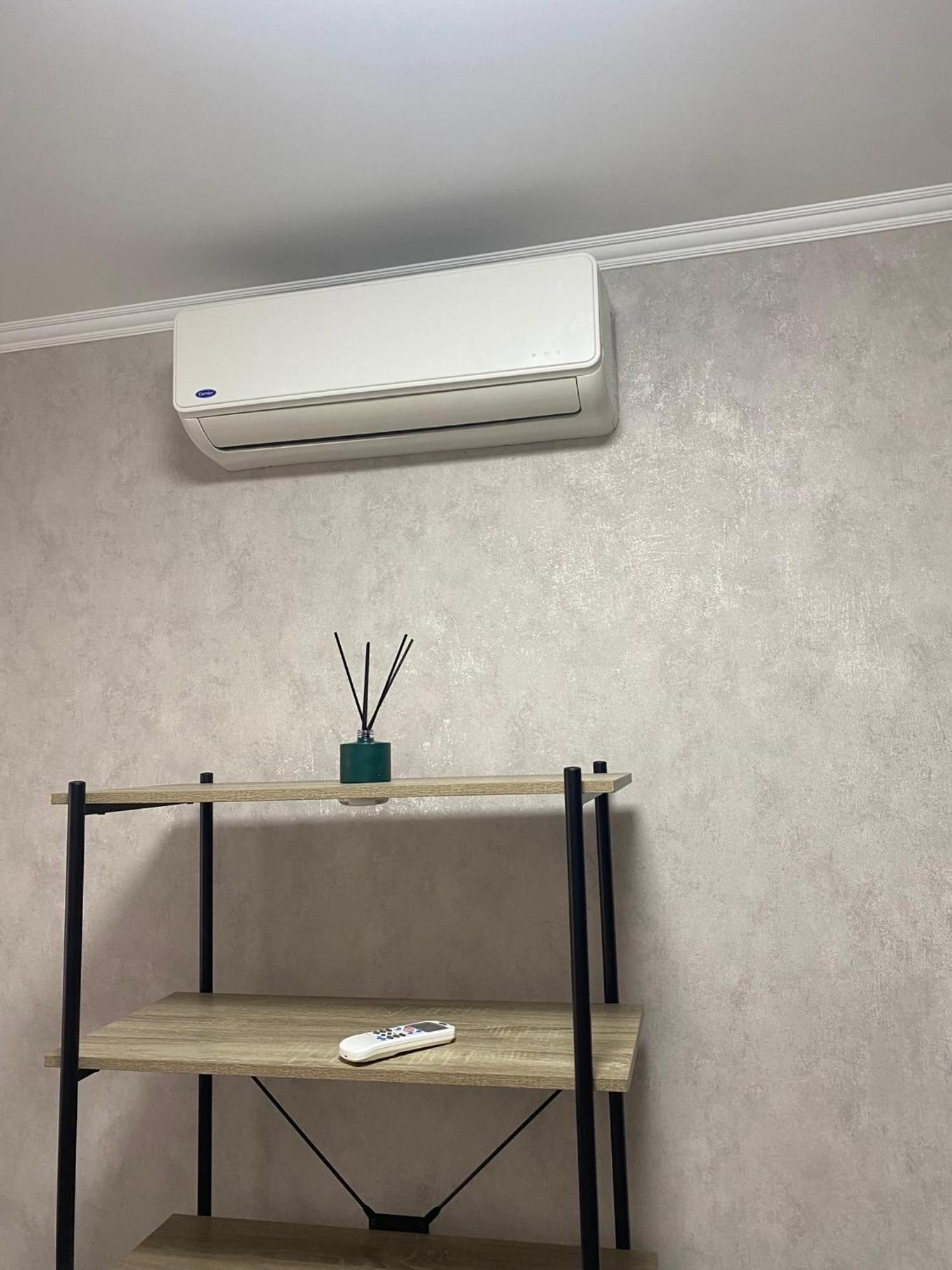 Apartament Str Grenoble 키시나우 외부 사진